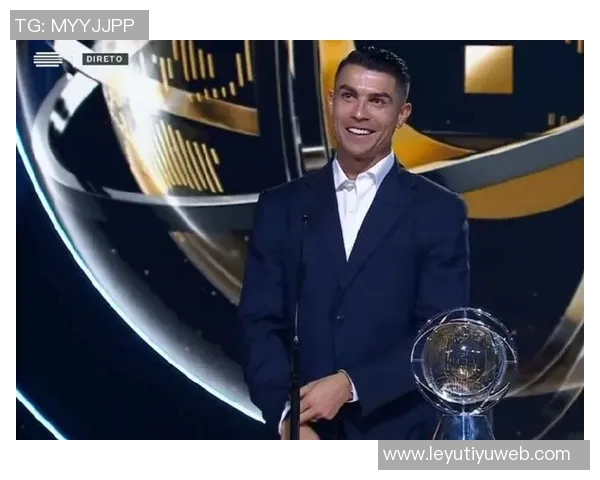 C罗荣获葡萄牙环球声望奖在社交媒体分享喜悦时刻 C罗荣获葡萄牙环球声望奖在社交媒体分享喜悦时刻