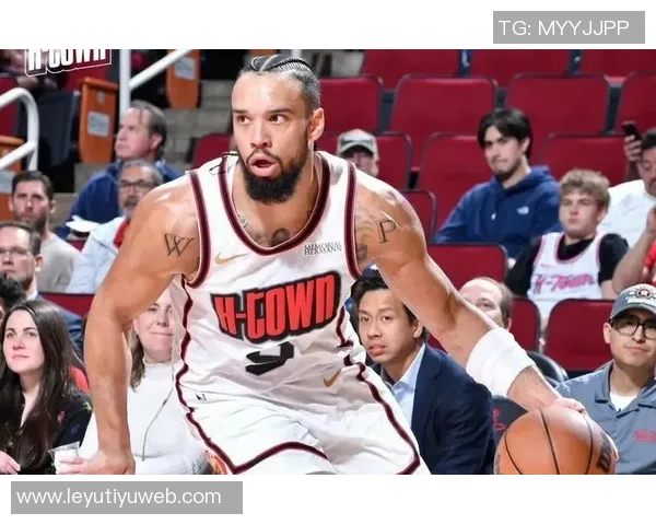 特纳高效表现助力球队15投9中斩获24分8篮板正负值全队最高